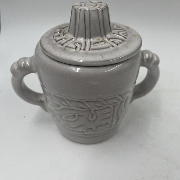 Frankoma Embossed White Small Sugar Bowl Dish with Lid Textured Sides 4" Tall - Picture 6 of 6